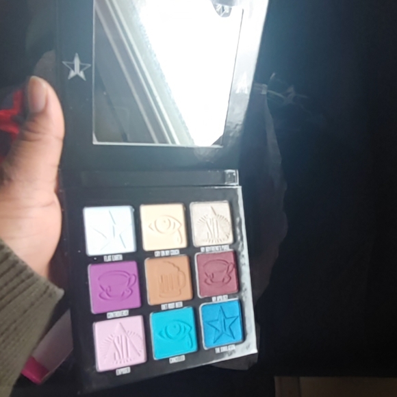 Mini Controversy - Picture 5 of 5